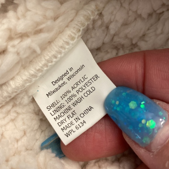 Mukluks woman’s snow bunny faux fur helmet knit hat and arm warmer sleeves 3pc - Picture 7 of 13